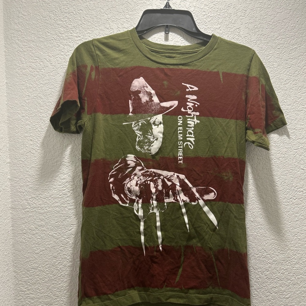 A Nightmare on Elm Street tee sz:small